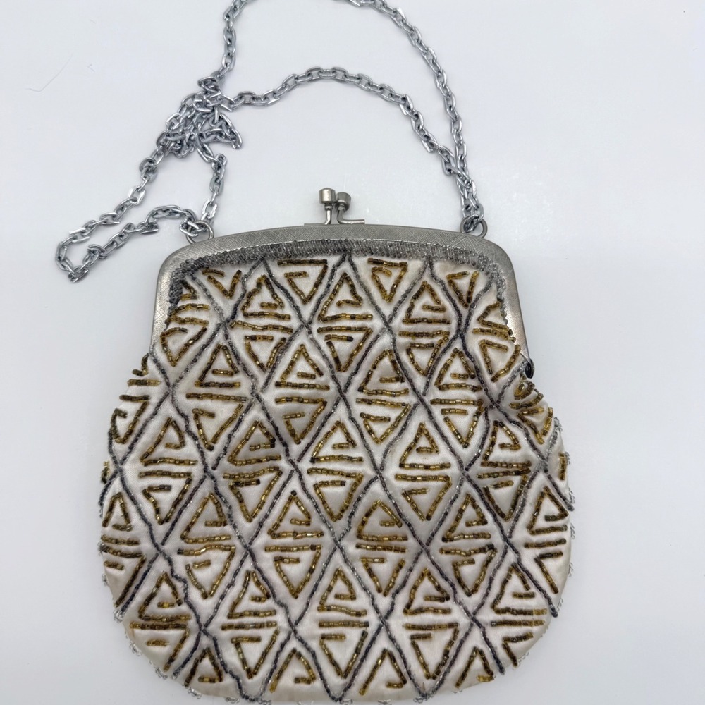 Vintage Fine Arts Beaded Satin Clutch Purse Frame Kiss Lock Chain Art Deco